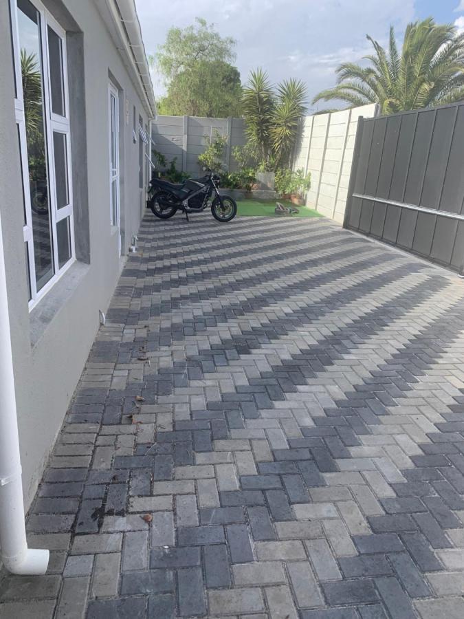 Apartment Spaciousnetflix#wifi#parking#centralwinefarms#mall Kapstadt